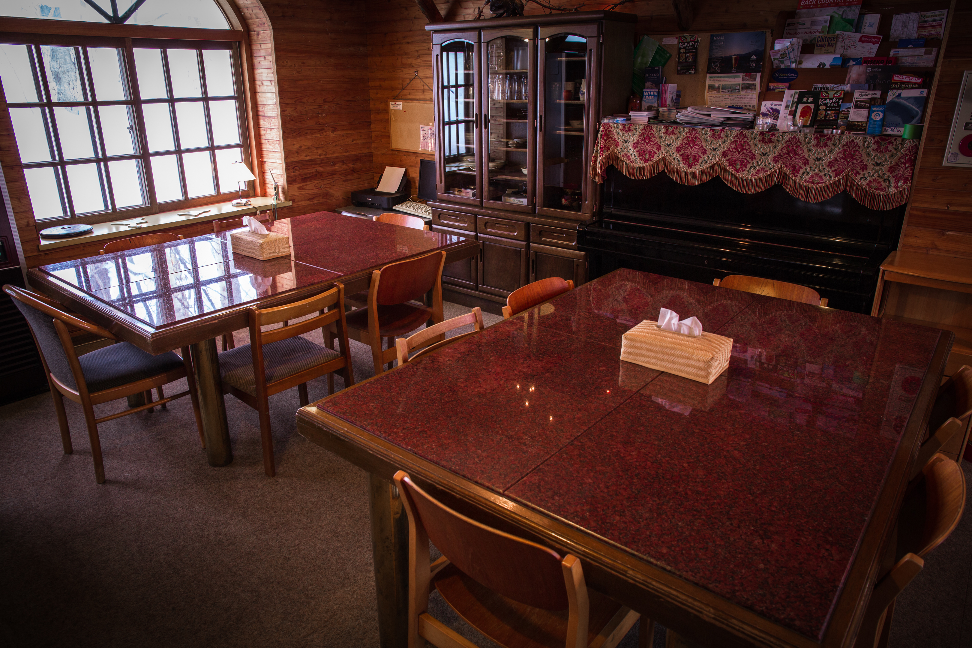Annupuri Oasis Lodge, Hirafu, Niseko — Dining area