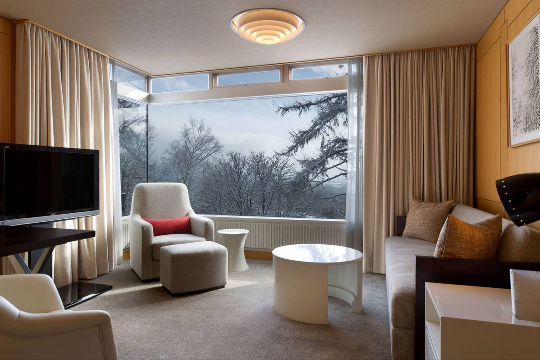 The Green Leaf Niseko Village, Tapestry Collection by Hilton, Niseko Village, Niseko — Living area