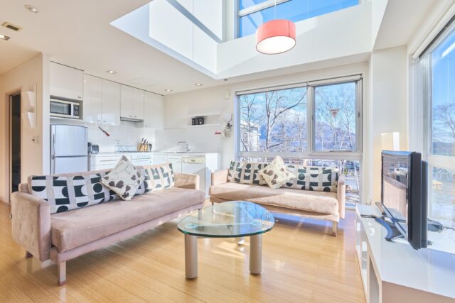Niseko Central Condominiums, Hirafu, Niseko — Living area