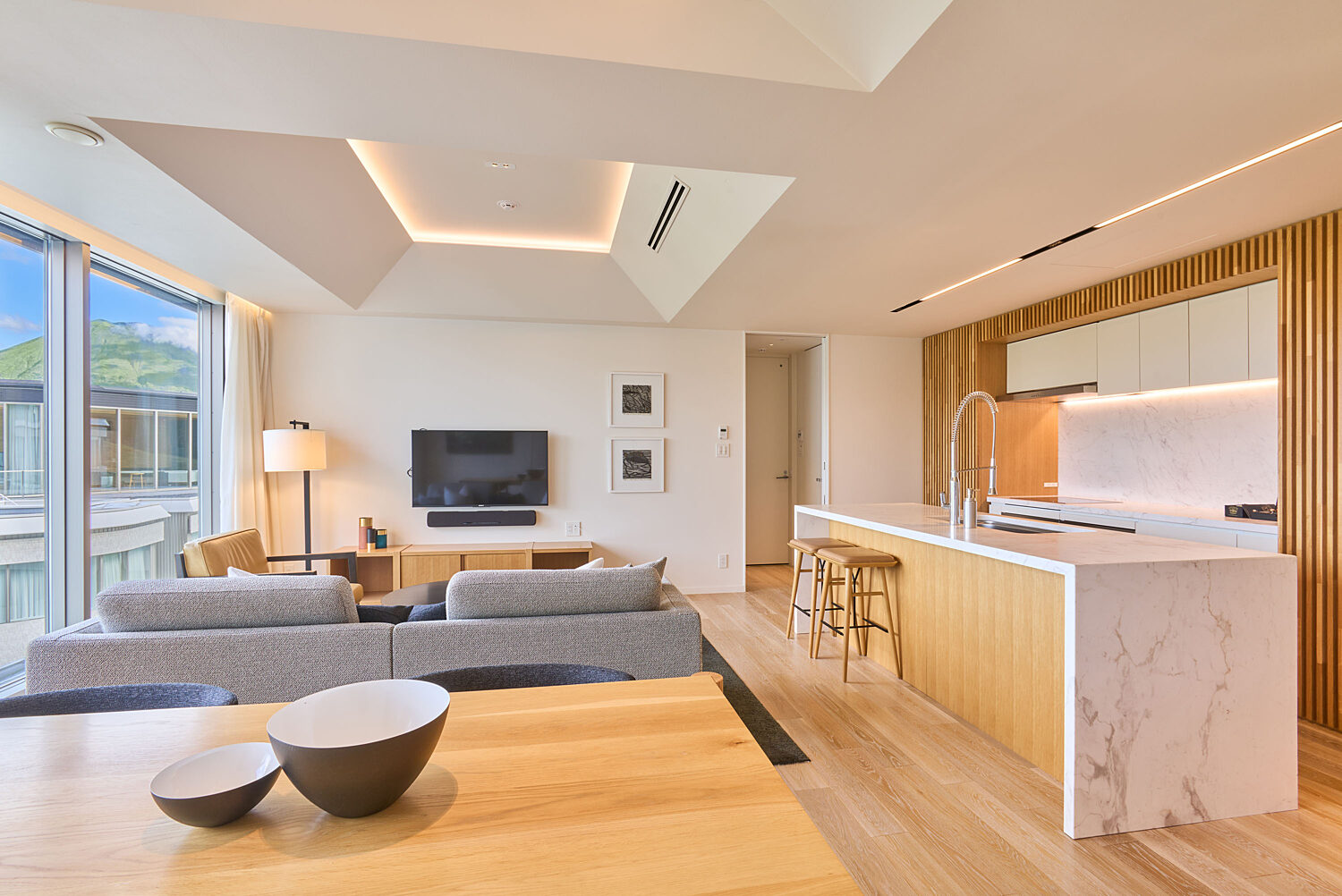 Skye Niseko, Hirafu, Niseko — 2 Bedroom Summer SN701